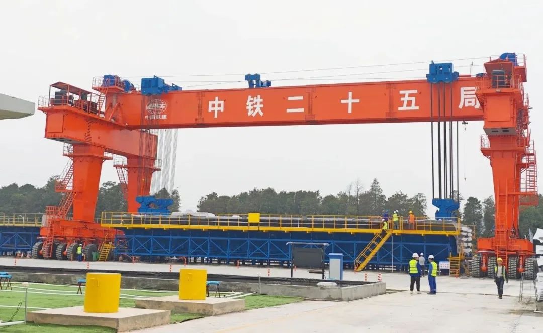 微特助力中鐵建集團(tuán)新型千噸級(jí)提梁機(jī)成功下線