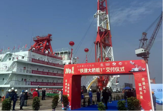 微特產(chǎn)品配裝"鐵建大橋樁1"超級打樁船